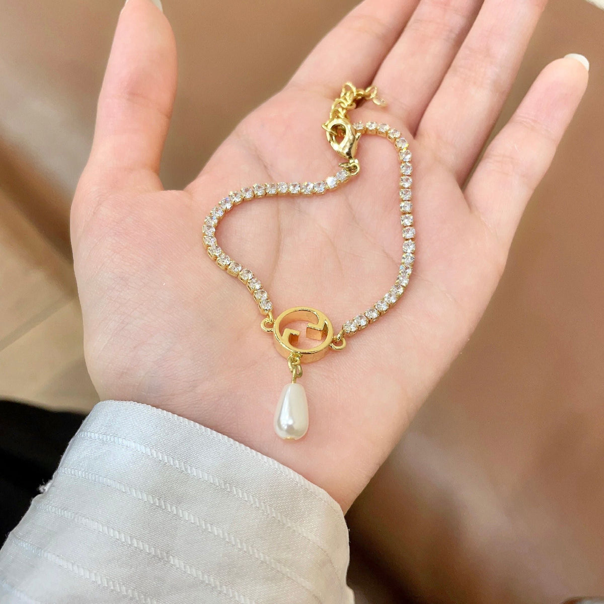 Gucci Vintage-Inspired Bracelet - image 4