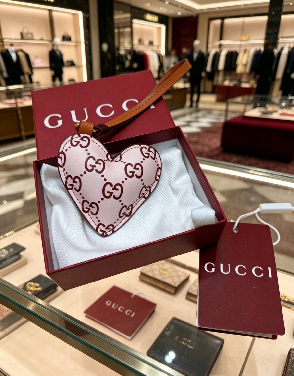 Gucci Heart Vintage-Inspired Jewelry - image 4