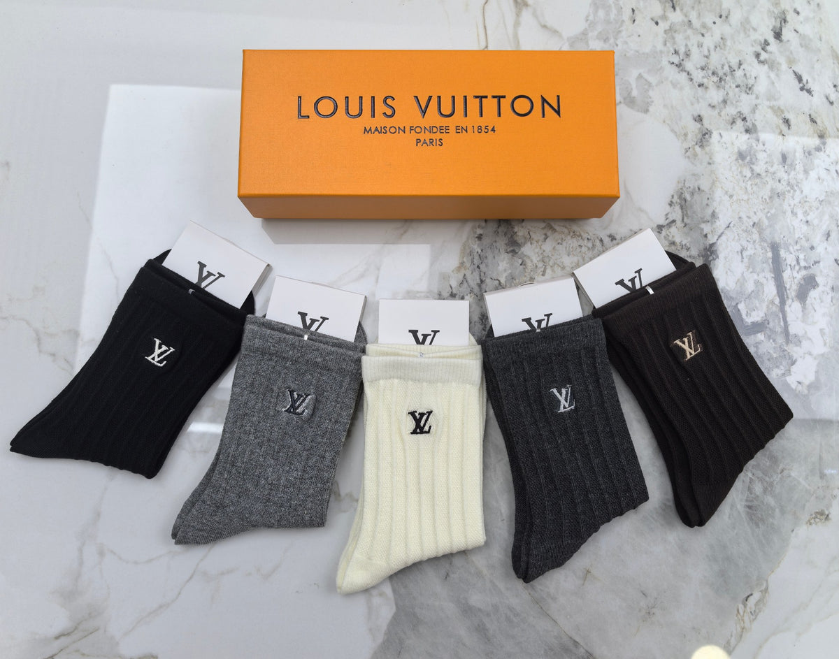 Louis Vuitton Neutral White Ribbed Cuff Monograms Crew Socks, image 4