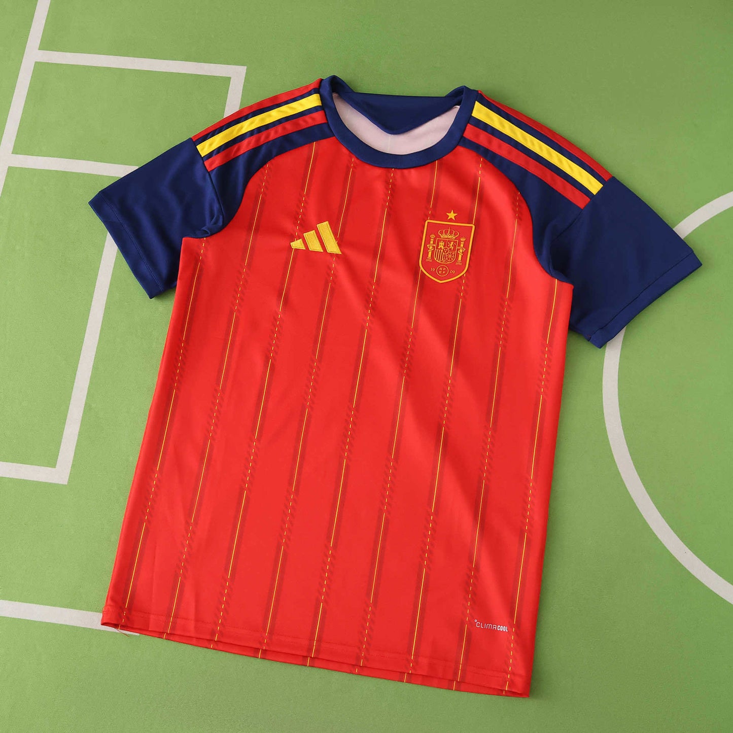 2026 FIFA World Cup Spain Home Jersey – La Roja Red & Navy Pinstripe Fan Kit