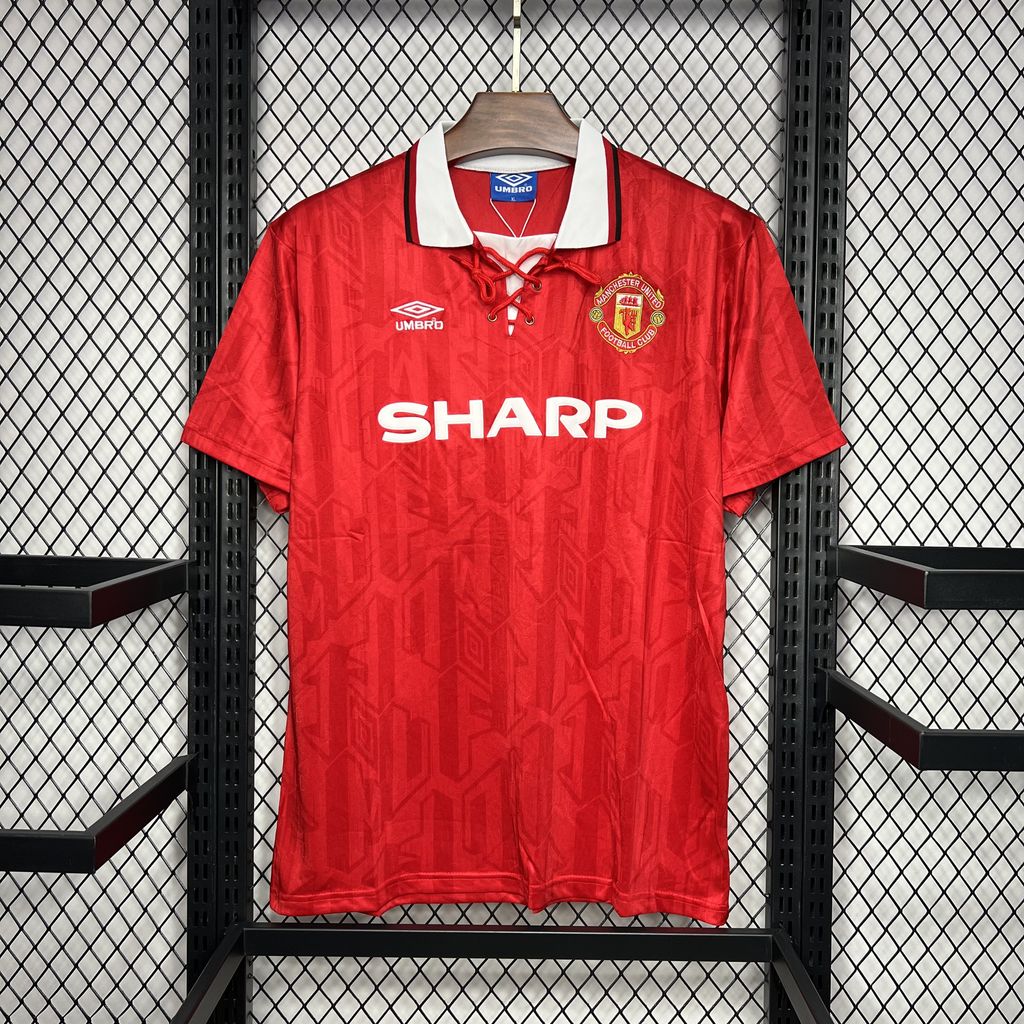 Manchester United 1993-94 Home Retro Jersey – Umbro Red Sharp Cantona Giggs Keane Scholes Beckham Ferguson Premier League Collectible Football Shirt
