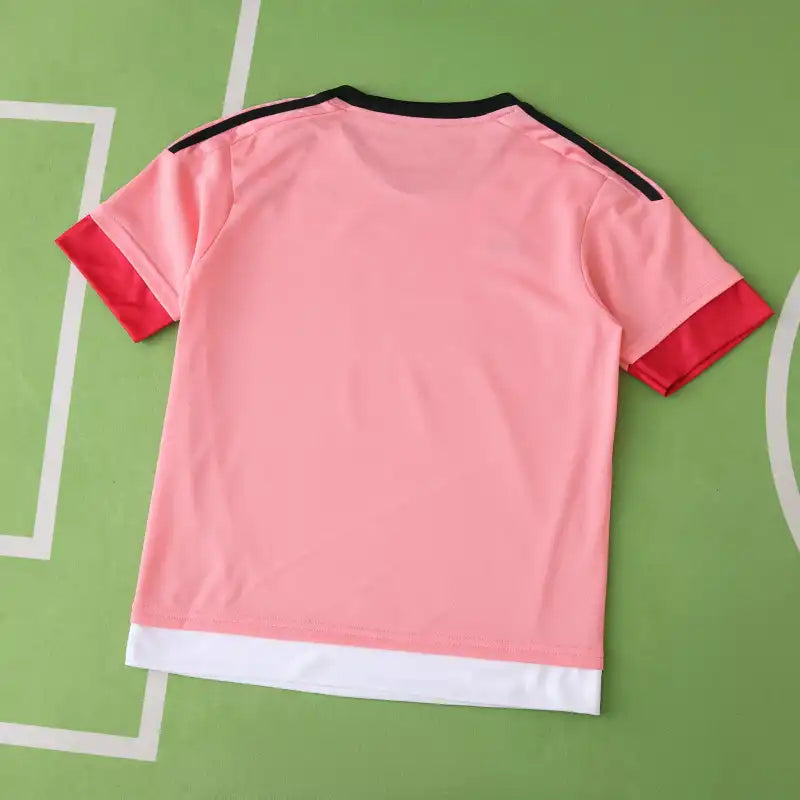 Juventus F.C. Away Retro Kids Kit 2015/16 — Pink Jeep Jersey & Shorts Set