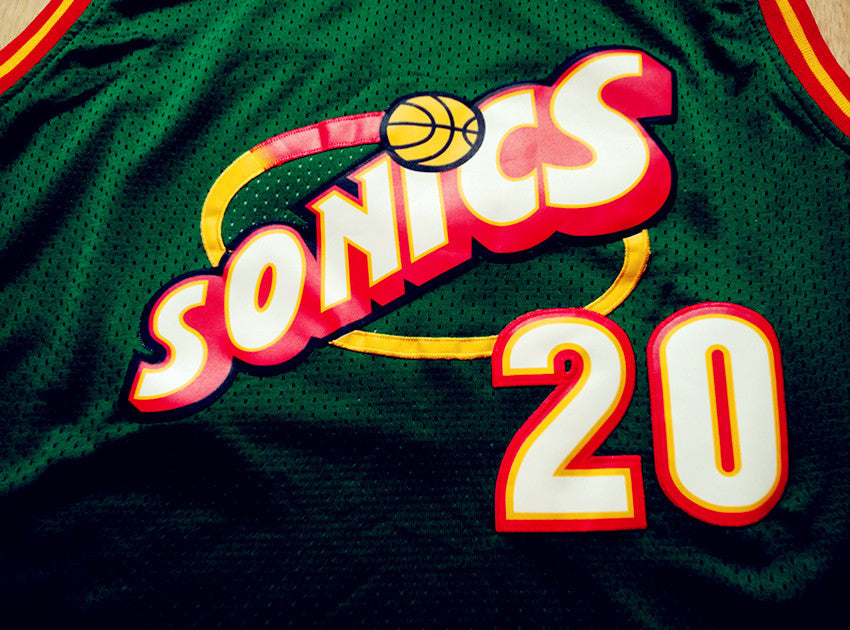 Gary Payton #20 Seattle SuperSonics Green 1995-96 Hardwood Classics Swingman Jersey – Mitchell & Ness Red Side Panel