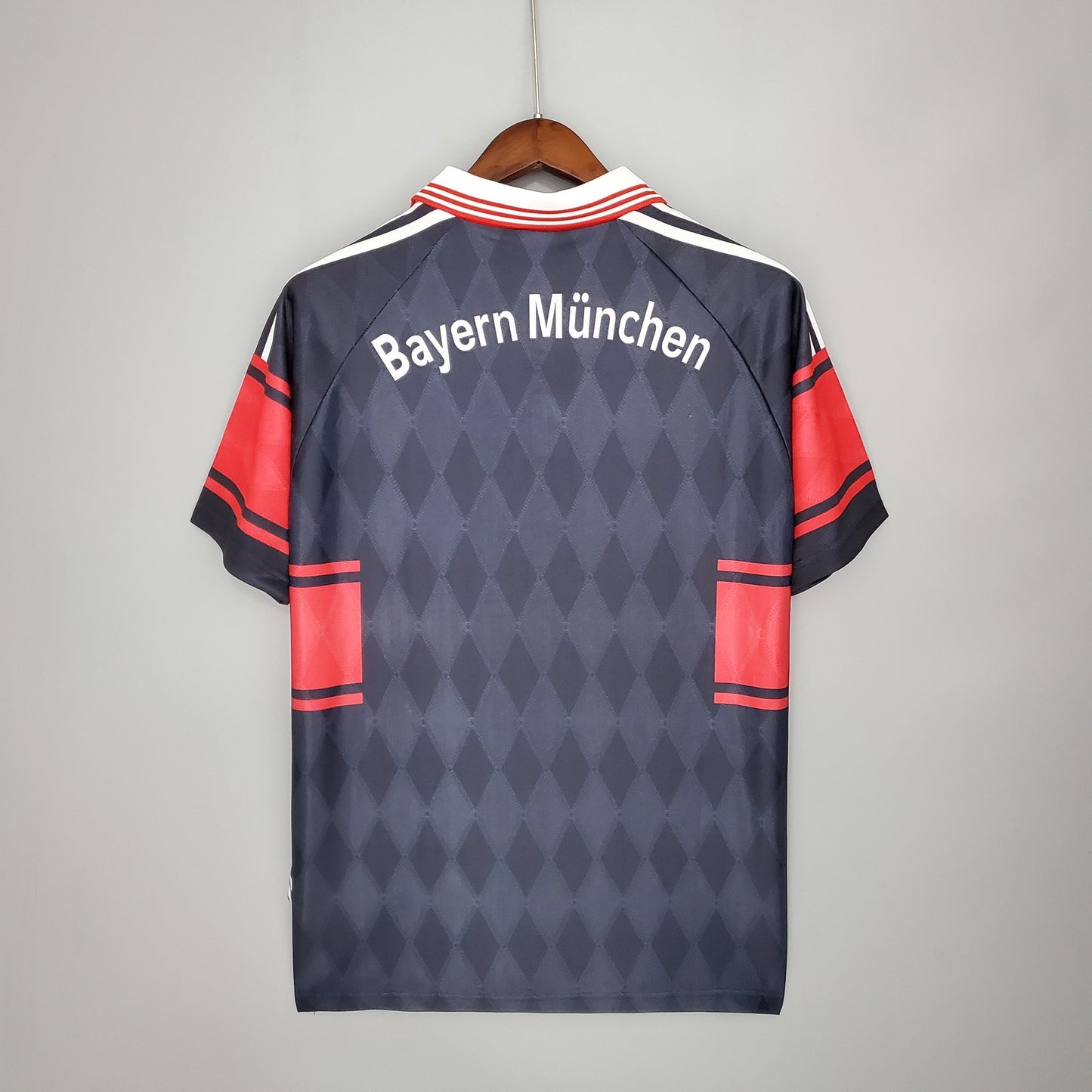 FC Bayern Munich 1997 - 99 Home Jersey