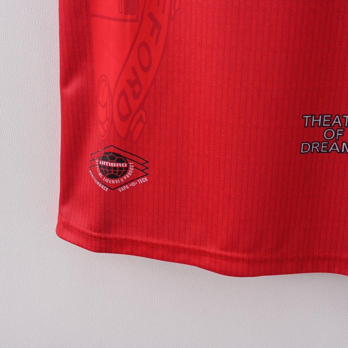 1996/97 Manchester United Home Retro Jersey - Umbro - SHARP Sponsor - Theatre of Dreams
