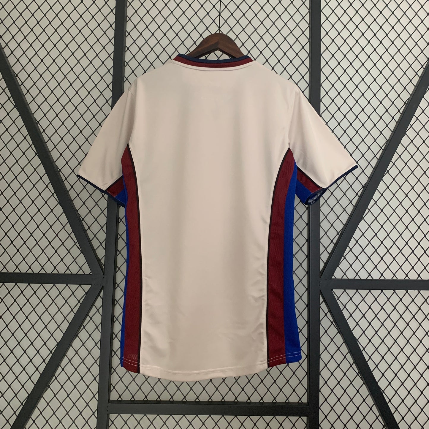 FC Barcelona 1998-99 Away Retro Jersey – Nike White Blaugrana Figo Rivaldo Guardiola Xavi La Liga Champion Fan Version Football Shirt