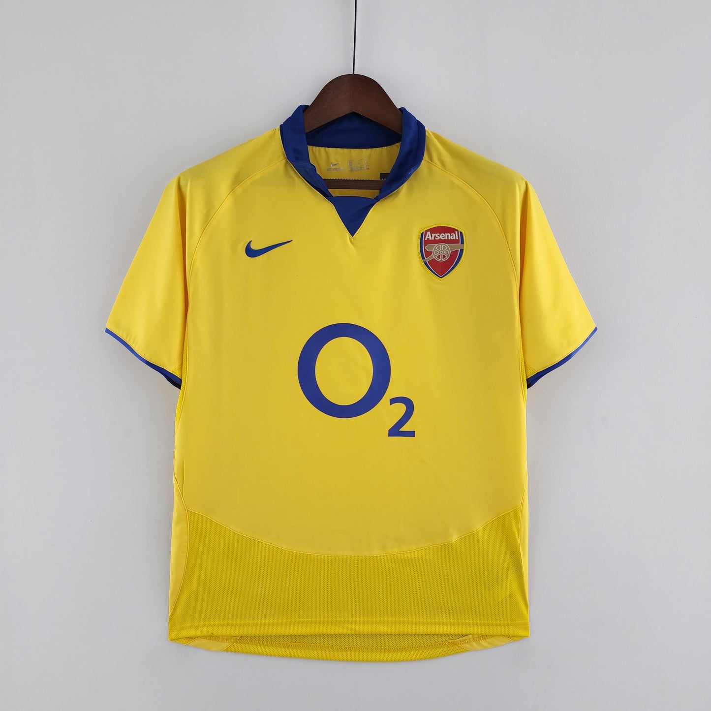 Arsenal 2003-05 Away Jersey – Yellow Nike O2 Invincibles Retro Football Shirt | Henry Bergkamp Vieira
