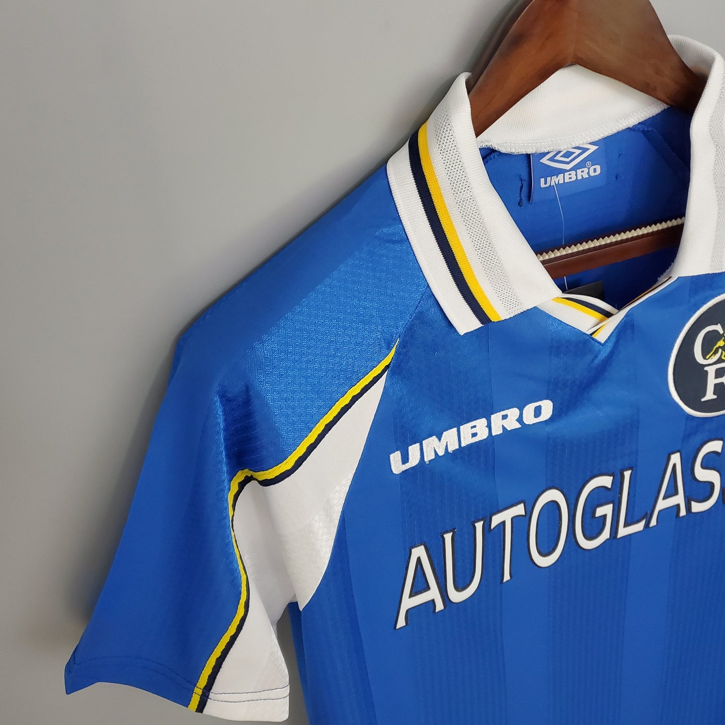 Chelsea 1997-99 Home Retro Jersey – Classic Umbro Blue Autoglass Kit