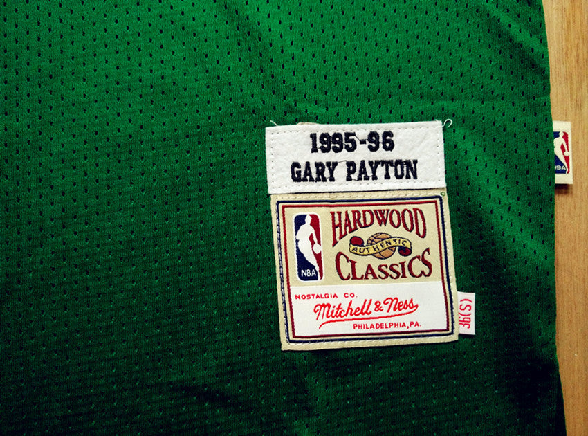 Gary Payton #20 Seattle SuperSonics Green 1995-96 Hardwood Classics Swingman Jersey – Mitchell & Ness Red Side Panel