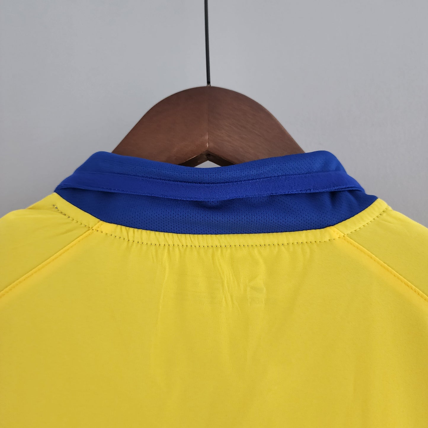 Arsenal 2003-05 Away Jersey – Yellow Nike O2 Invincibles Retro Football Shirt | Henry Bergkamp Vieira