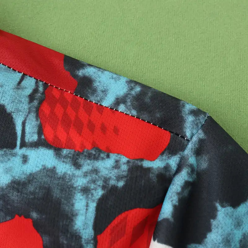 FC Bayern München Training Top Fan Version 2024/25 – Abstract Camo Print Pre-Match Shirt