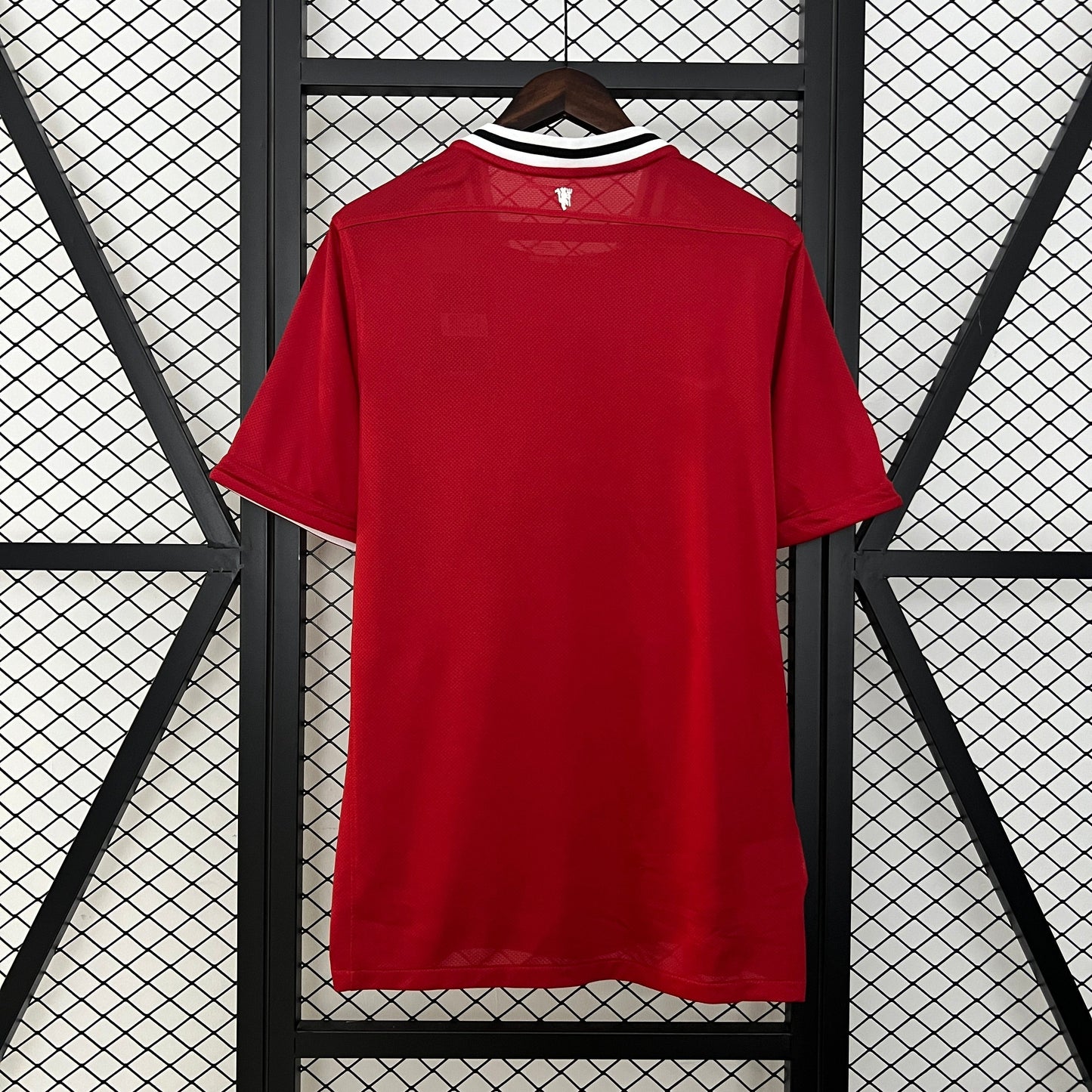 MANCHESTER UNITED 2011-2012 HOME JERSEY