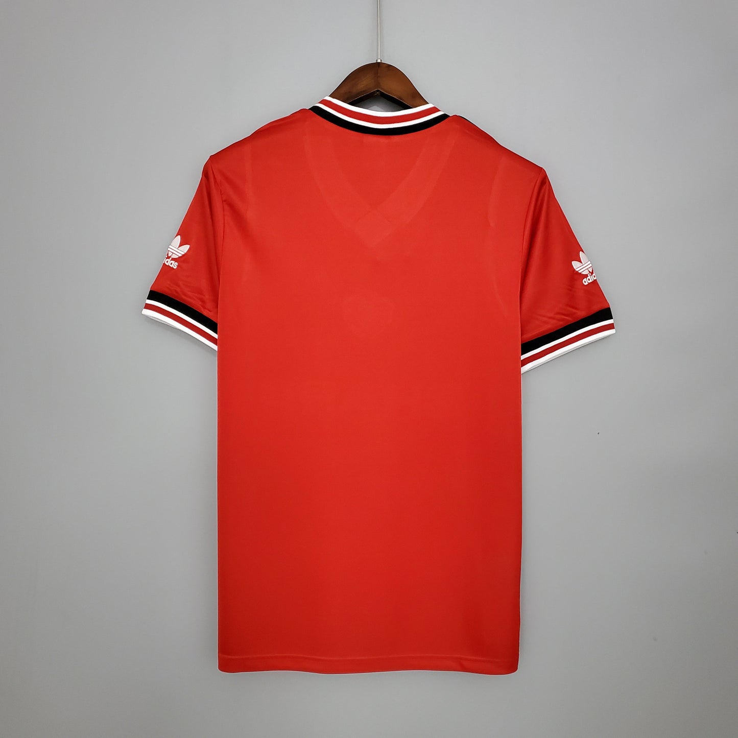Manchester United 1985-86 Home Jersey – Red Adidas Trefoil SHARP Retro 80s First Division Football Shirt | Classic V-Neck Vintage Man Utd Kit
