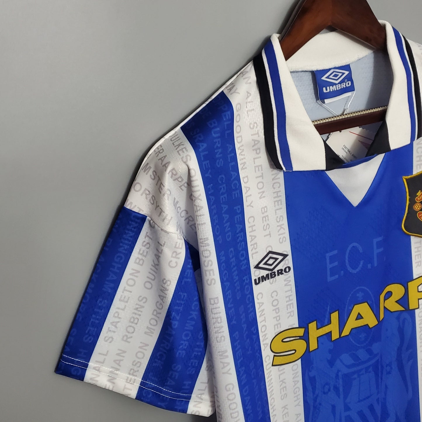 Manchester United 1994-96 Away Retro Jersey – Umbro Blue White Stripe Player Names Kit | Cantona Beckham Sharp Era