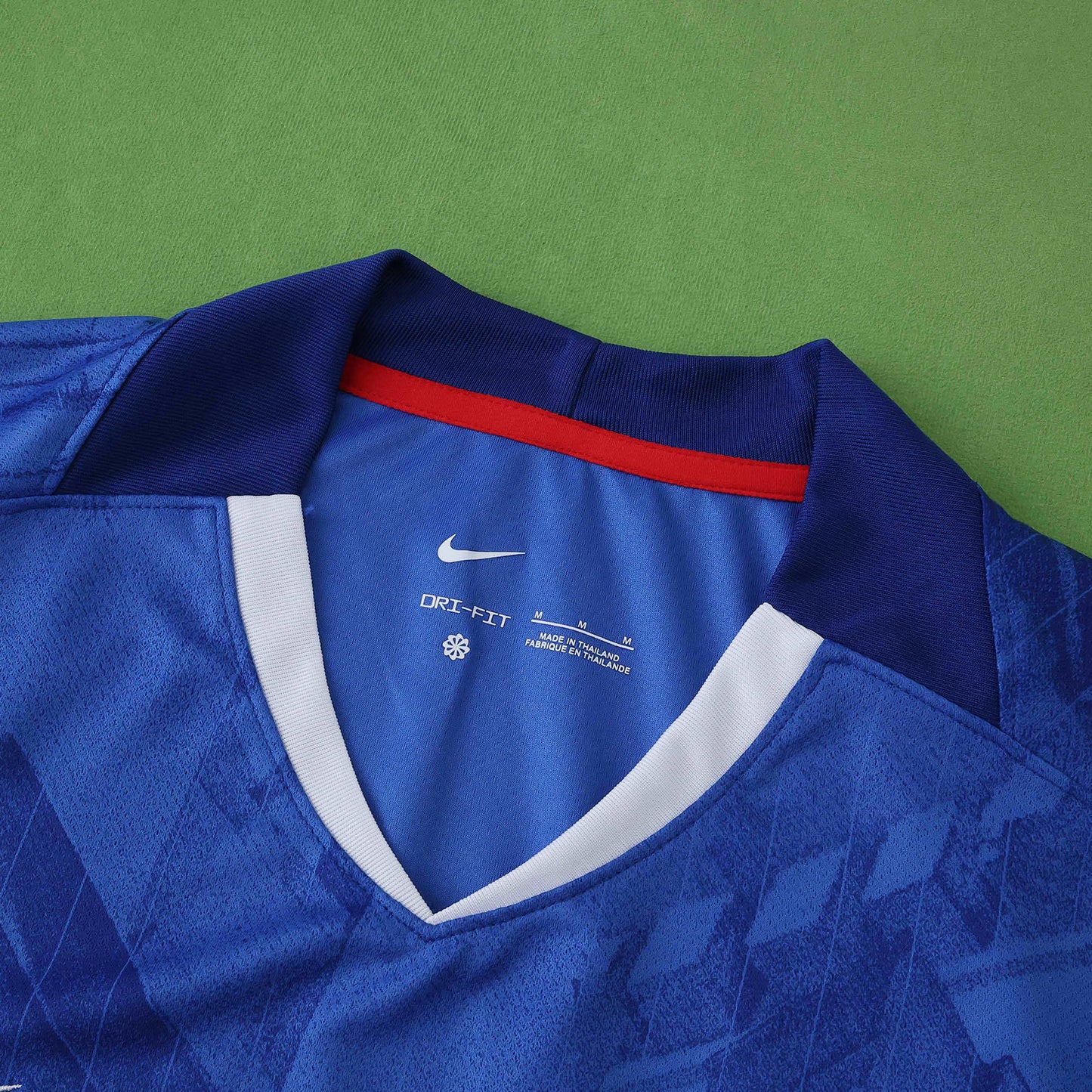 Chelsea FC 2025/26 Home Fan Jersey – Customizable Name & Number