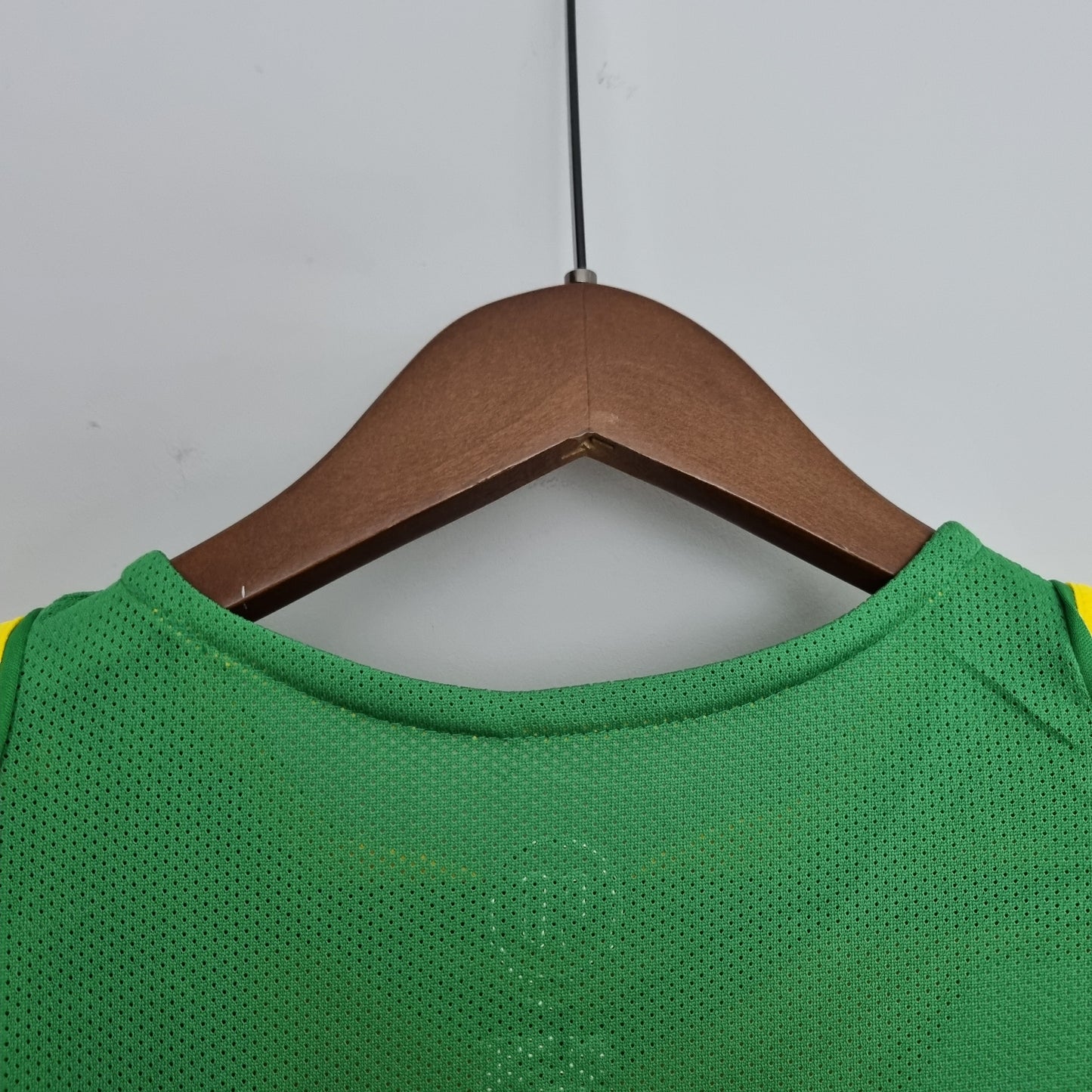 Brazil 2006 World Cup Home Retro Soccer Jersey – Nike CBF Ronaldinho Kaka Ronaldo Roberto Carlos Kit
