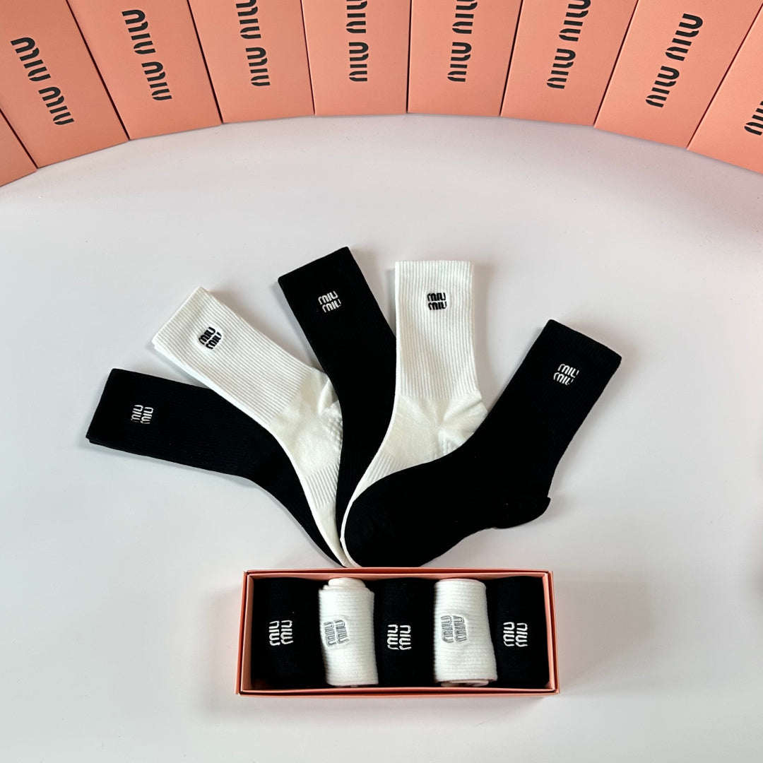 Miu Miu Black Cream Plain Tall Fine Lettering Crew Socks, image 7
