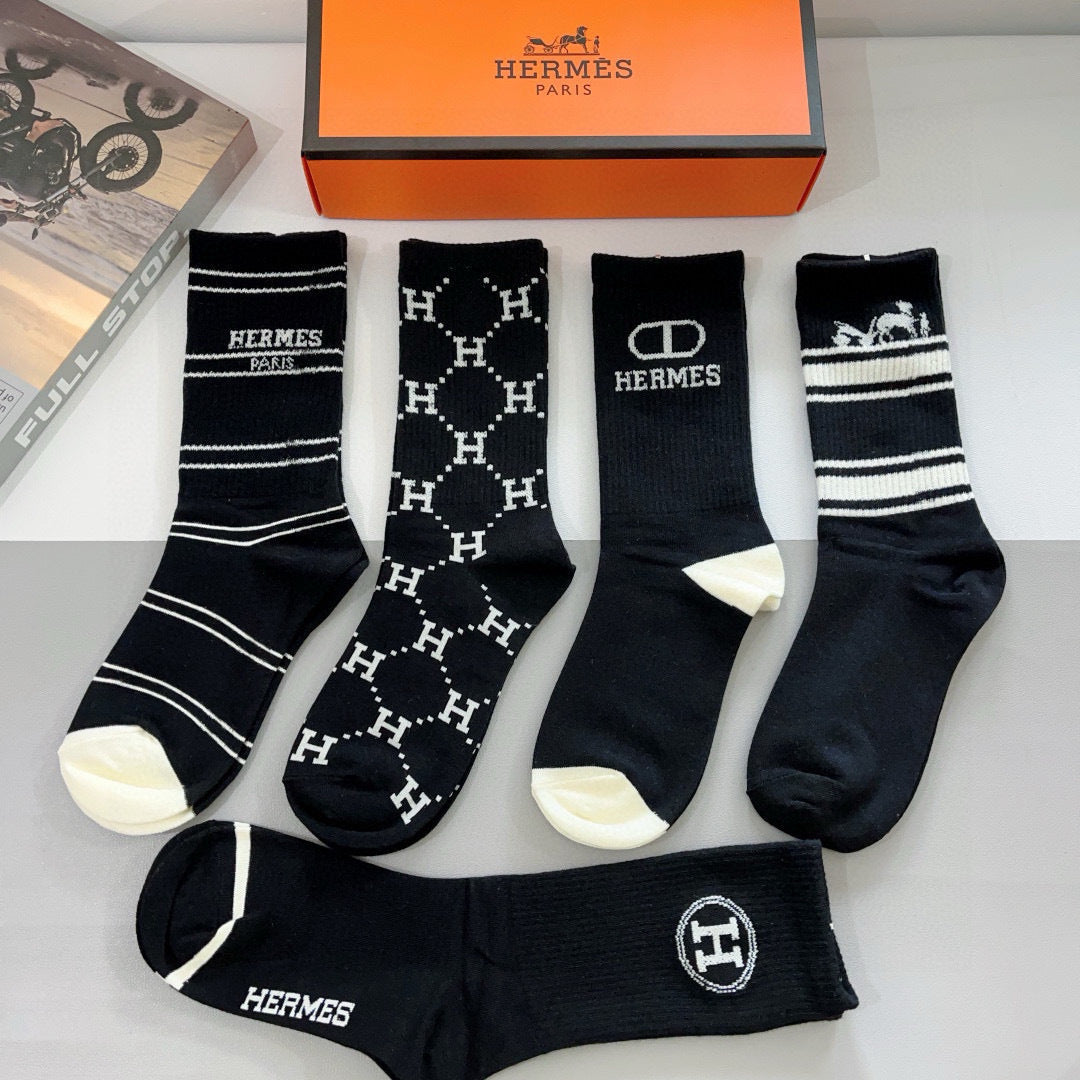 Mixed Brands Black White Mixed Emblem Stripes Crew Socks, image 6