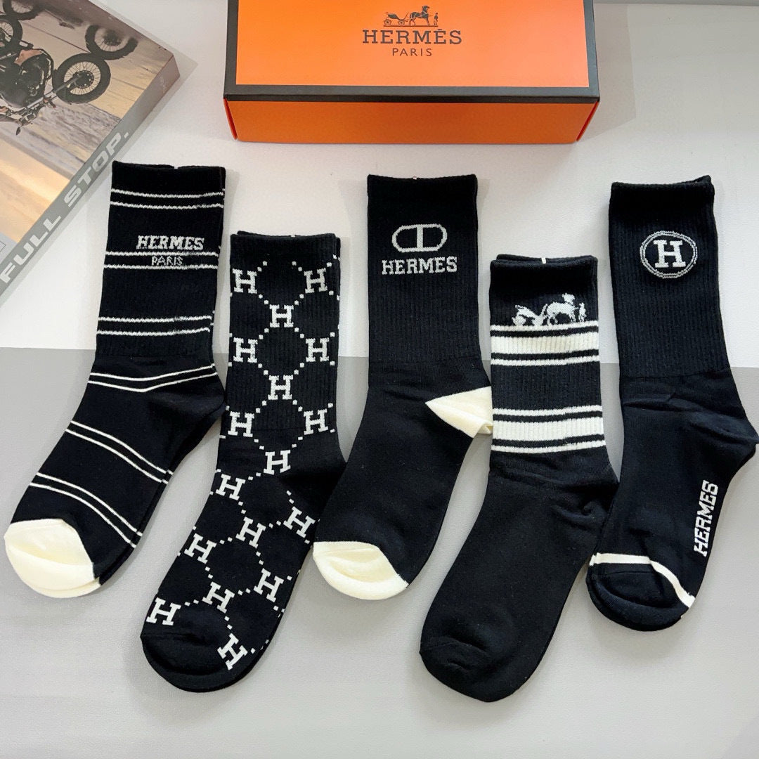 Mixed Brands Black White Mixed Emblem Stripes Crew Socks, image 5
