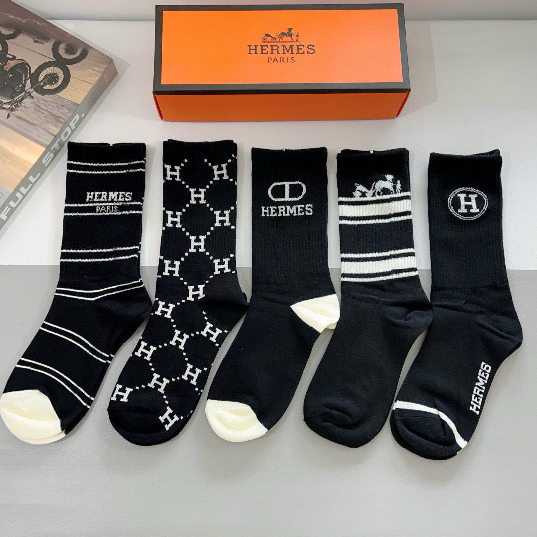 Mixed Brands Black White Mixed Emblem Stripes Crew Socks, image 2