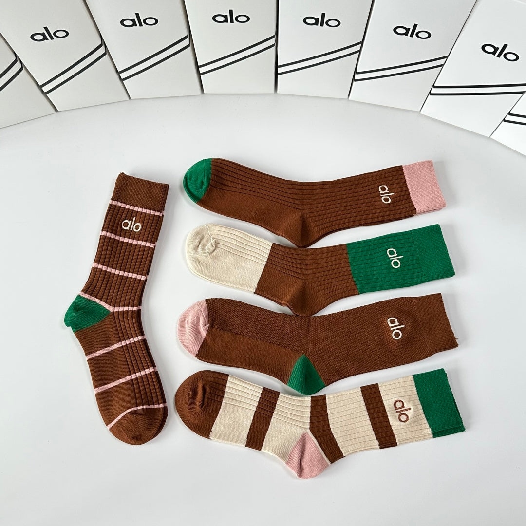 Alo Earthy Green Cream Broad Stripe Crew Socks, image 5