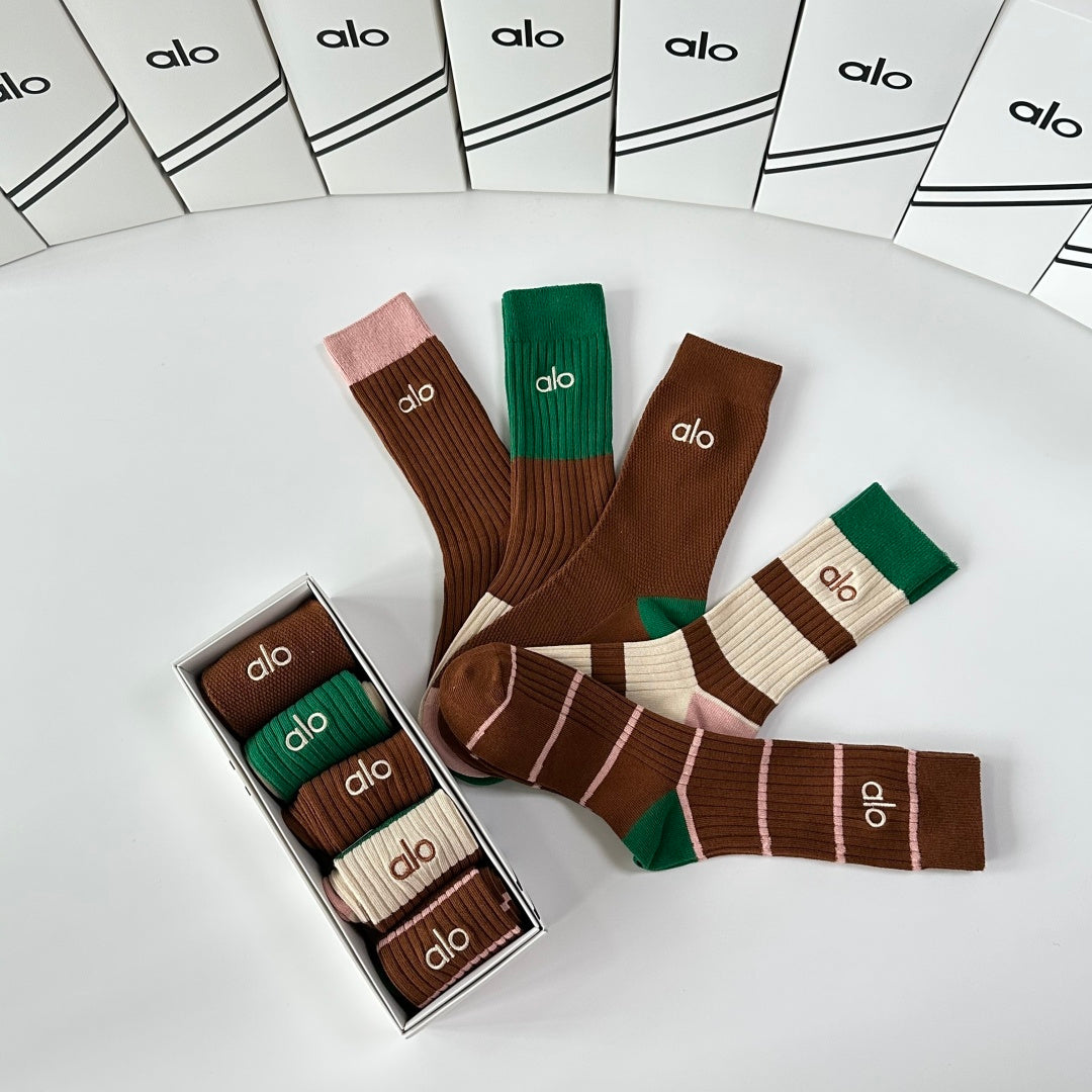 Alo Earthy Green Cream Broad Stripe Crew Socks, image 9
