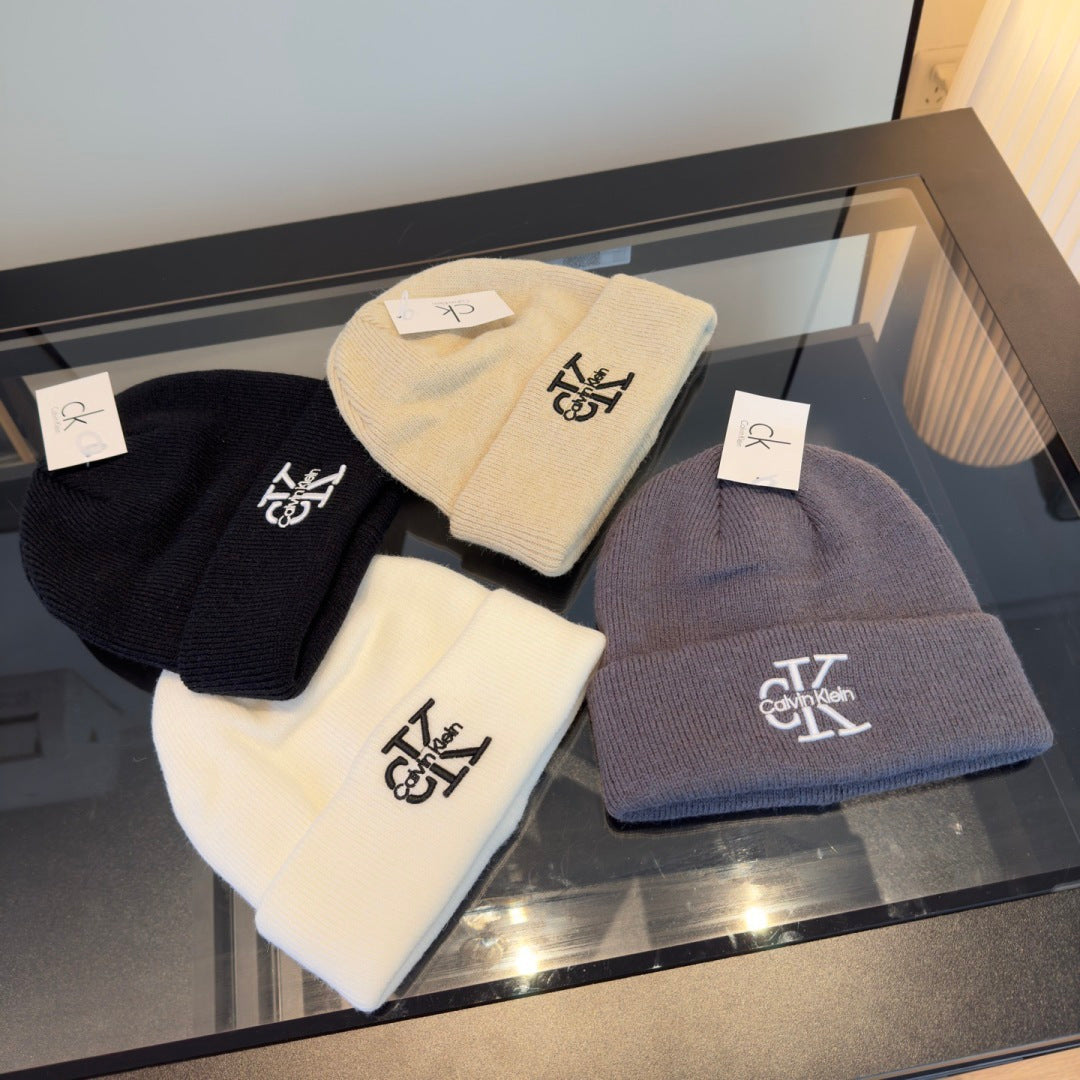 Beanie - image 9