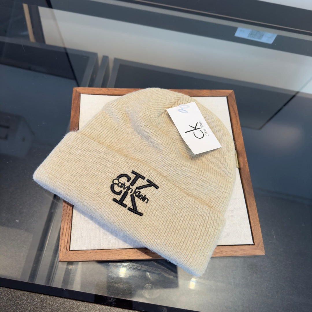 Beanie - image 5