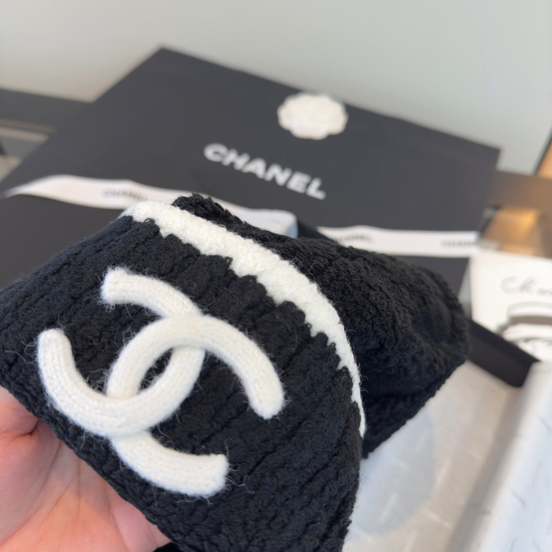 Chanel Beanie - image 8