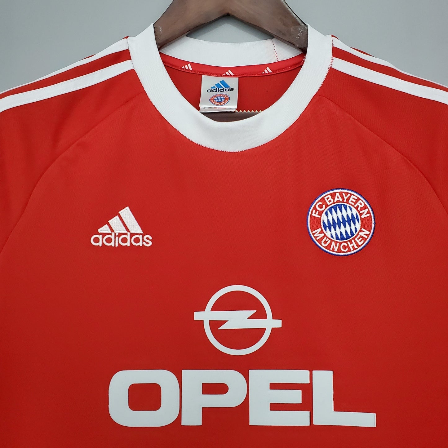 FC Bayern Munich 2000 - 02 Champions League Home Jersey