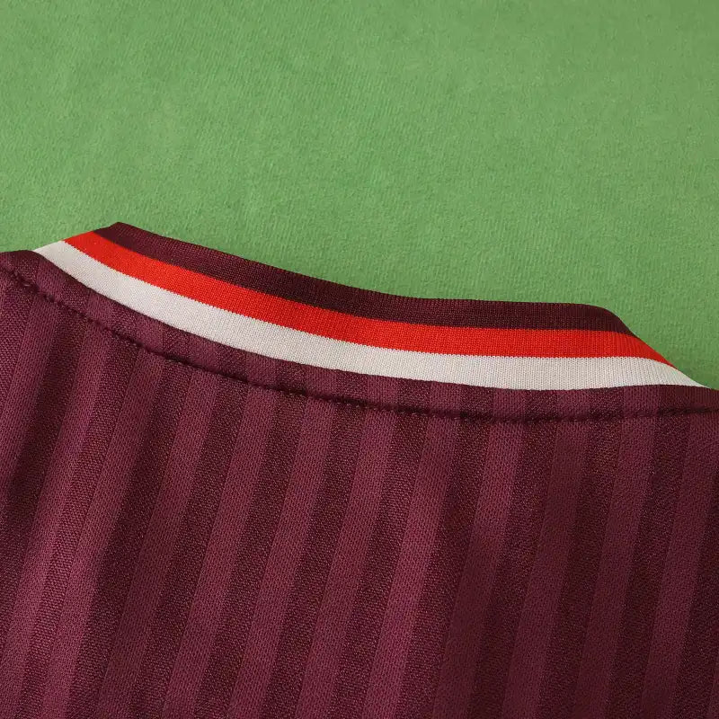 FC Bayern München Retro T-Shirt 2024/25 – Dark Maroon Stripe Collar Casual Football Shirt
