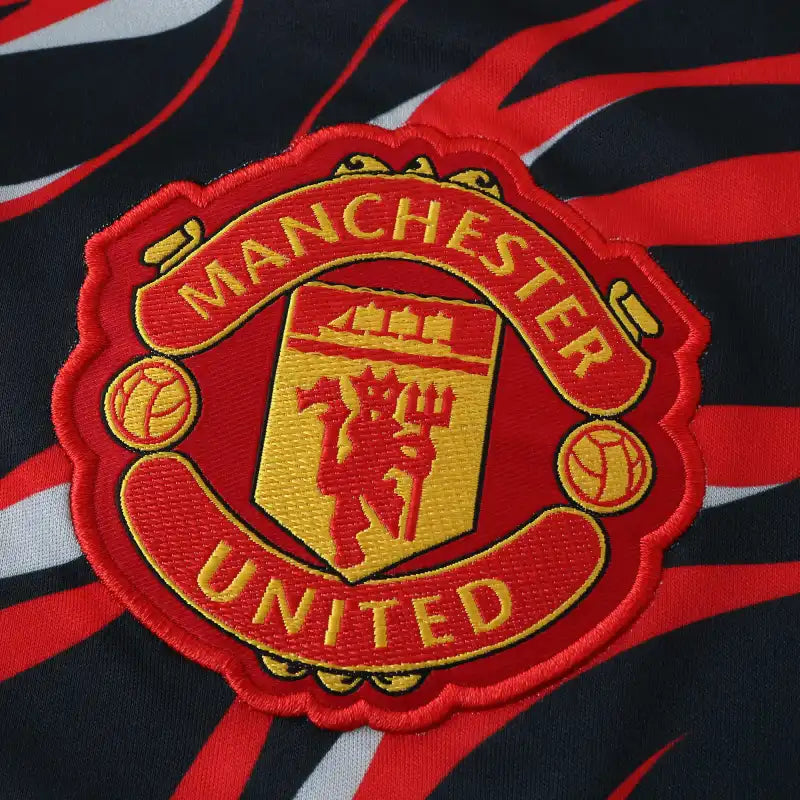 Manchester United Training Shirt Fan Version 2025/26 – Black Red Flame Print Pre-Match Top