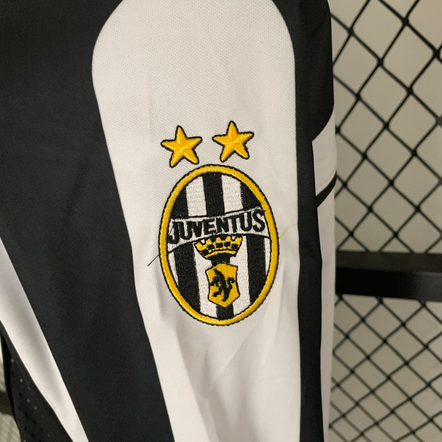 Juventus 1997-98 Home Retro Long Sleeve Jersey – Kappa Black White Stripe Sony MiniDisc Kit | Del Piero Zidane Davids Era