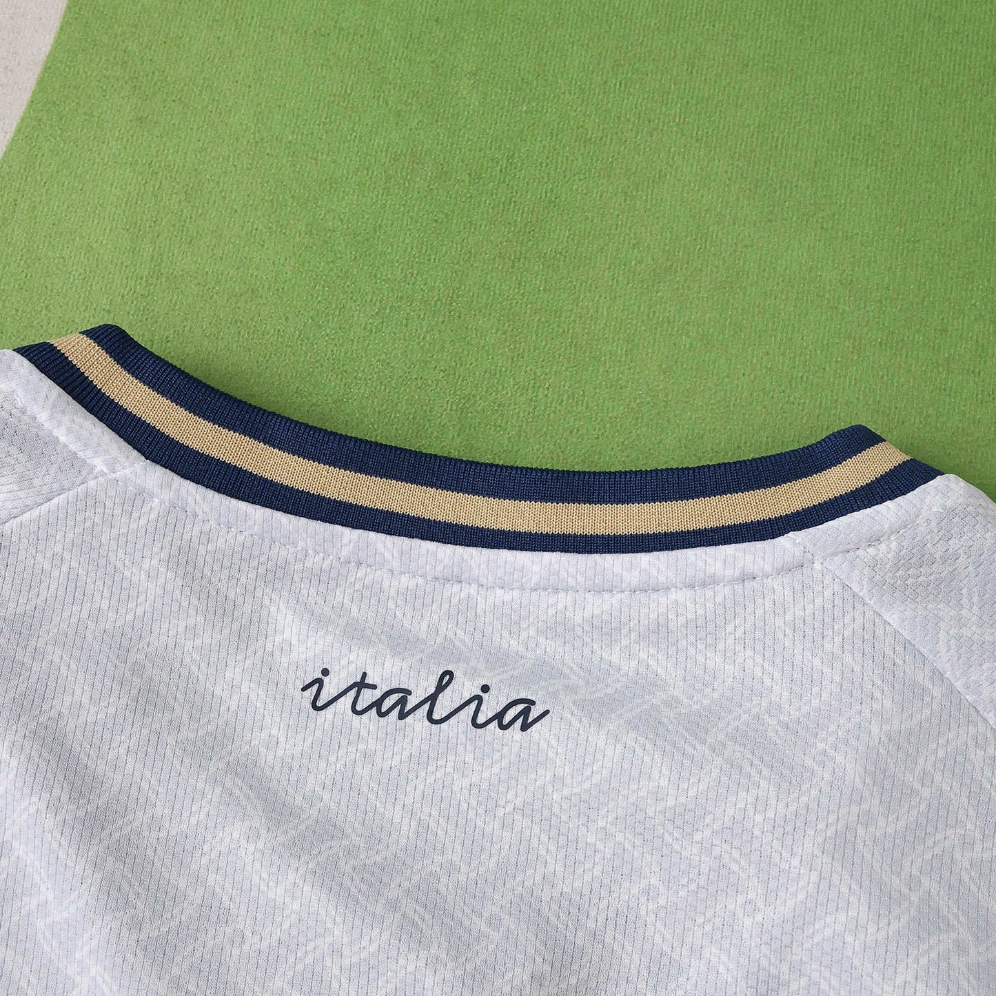 Italy National Team Away Jersey 2026 FIFA World Cup – Adidas Originals Retro Fan Version | Azzurri White Kit