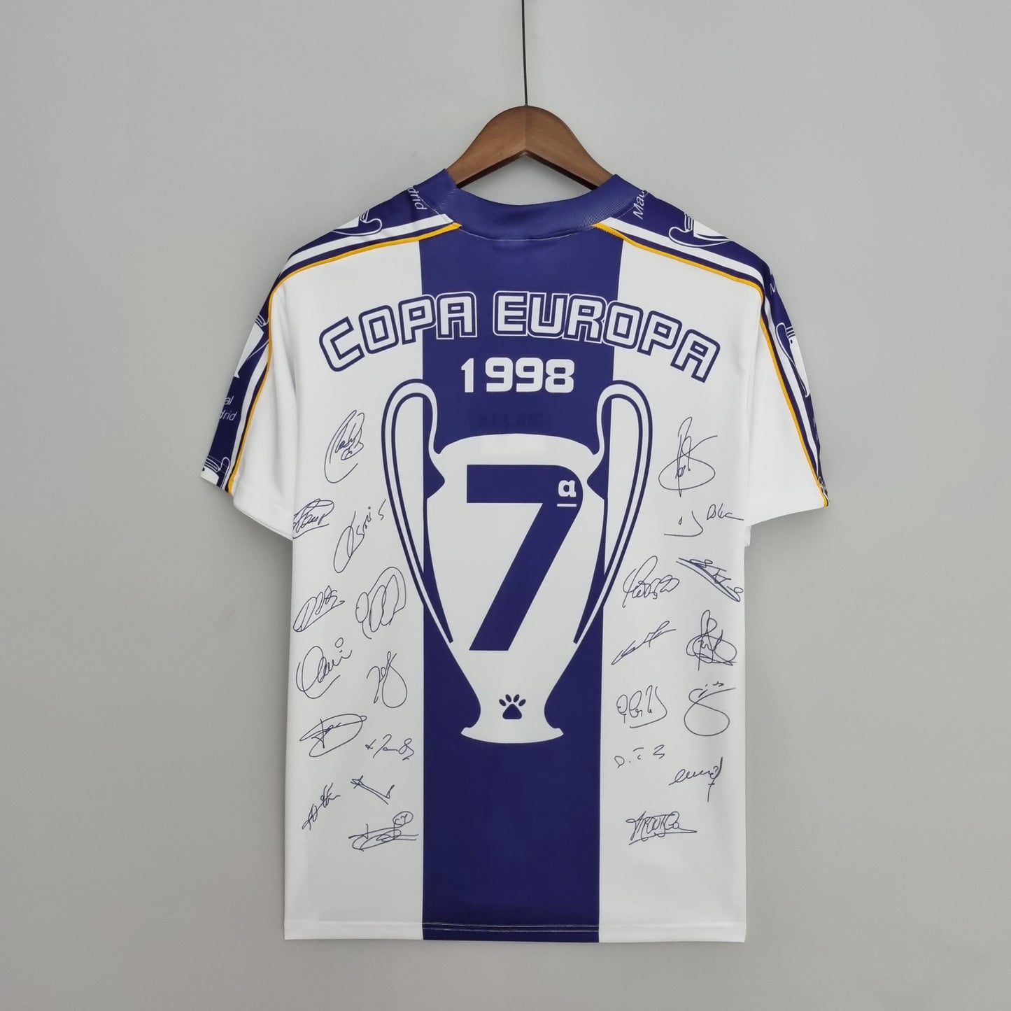 Real Madrid 1997-98 Champions League Winners Special Edition Jersey – White Kelme Teka Trophy Print Retro Fan Version Football Shirt