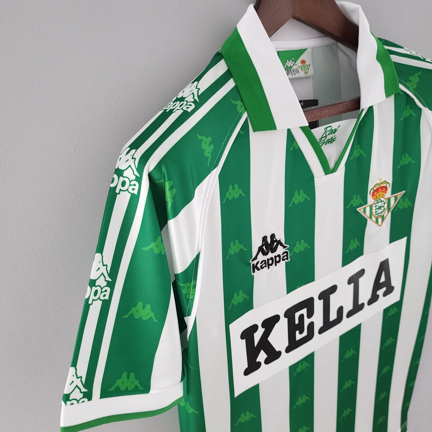 Real Betis 1995-97 Home Retro Jersey – Kappa Green White Stripe Jacquard Kit | Alfonso Finidi KELIA Era