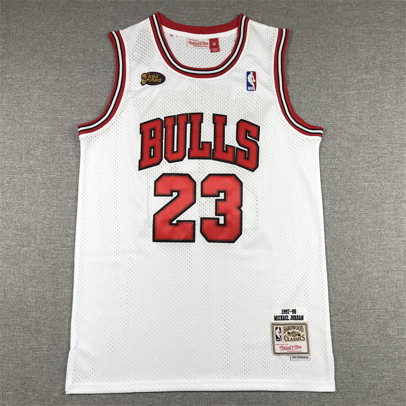 Michael Jordan #23 Chicago Bulls Mitchell & Ness White 1997-98 NBA Finals Patch Hardwood Classics Swingman Jersey
