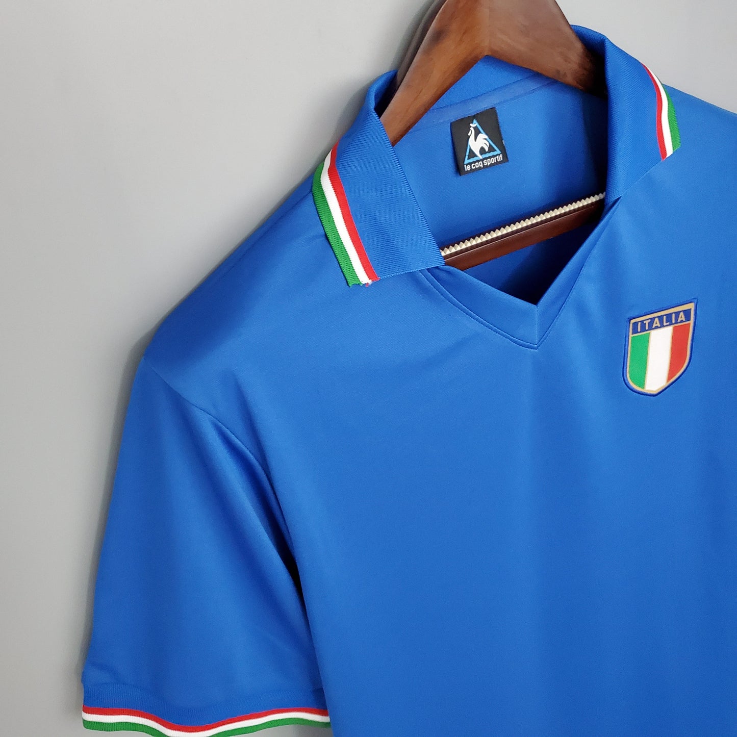 Italy 1982 World Cup Home Retro Soccer Jersey – Le Coq Sportif FIGC Azzurro Rossi Tardelli Kit