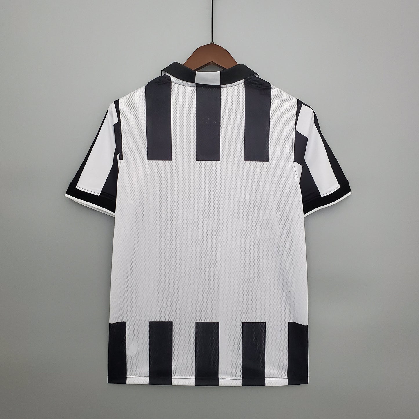 Juventus 2014-15 Home Jersey – Black & White Stripe Nike Jeep Retro Serie A Football Shirt | Pirlo Pogba Tevez Vidal