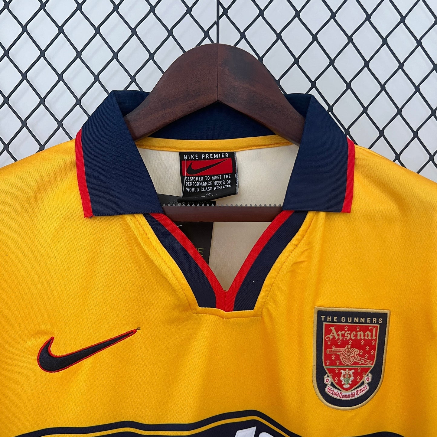ARSENAL 1997–1998 AWAY JERSEY