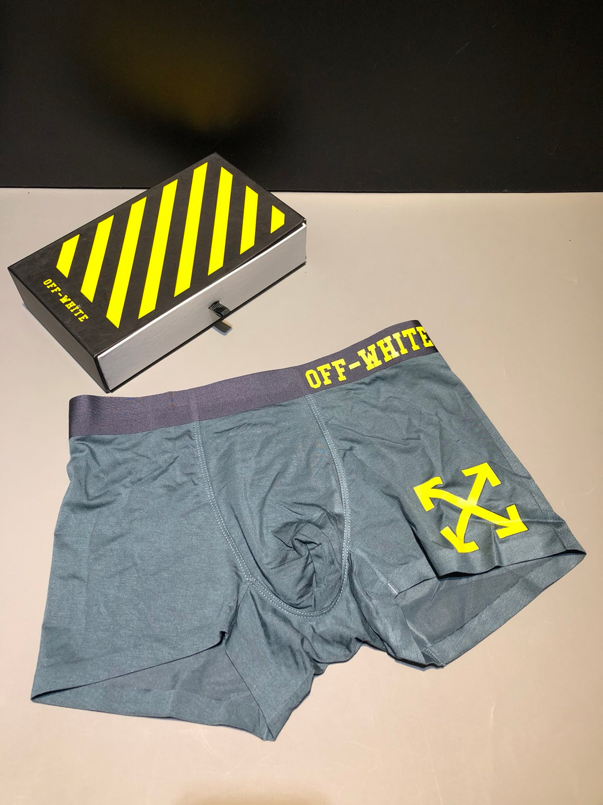 Off-White Grey Yellow Contrast Waist Arrow Boxer Briefs, image 1