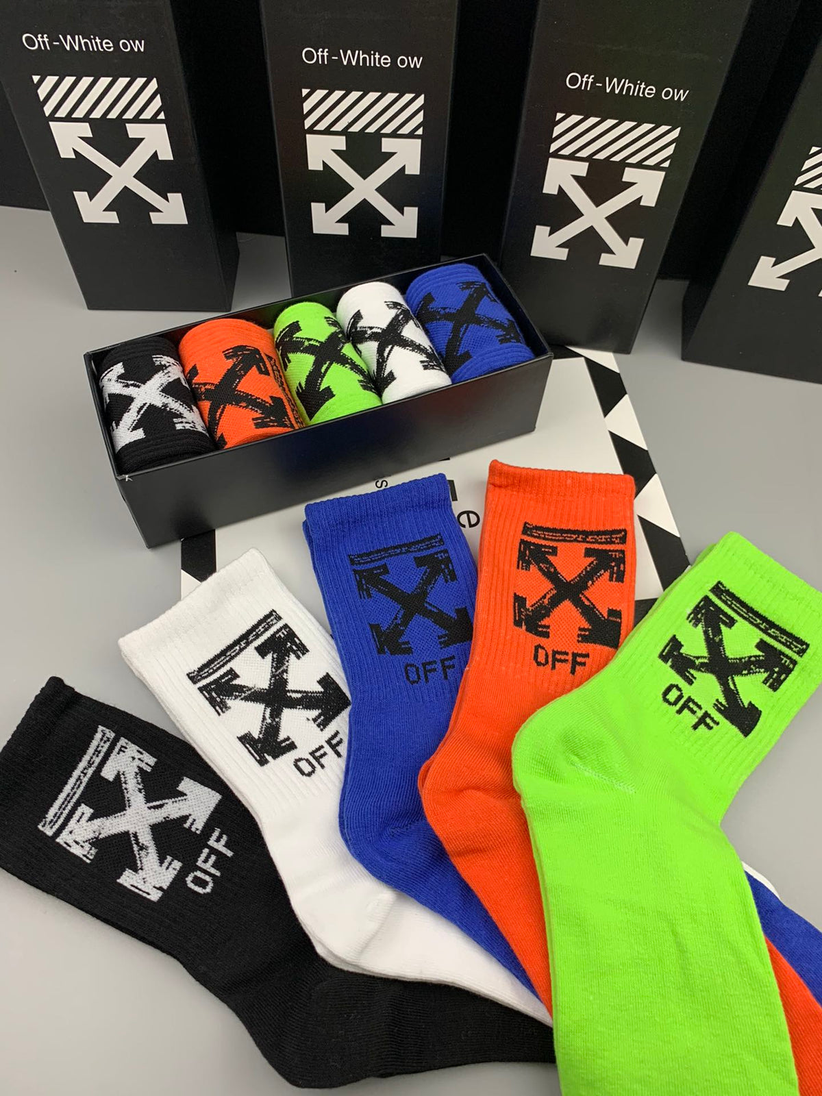 Off-White Neon Orange Green Blue Arrow Motifs Ankle Socks, image 6