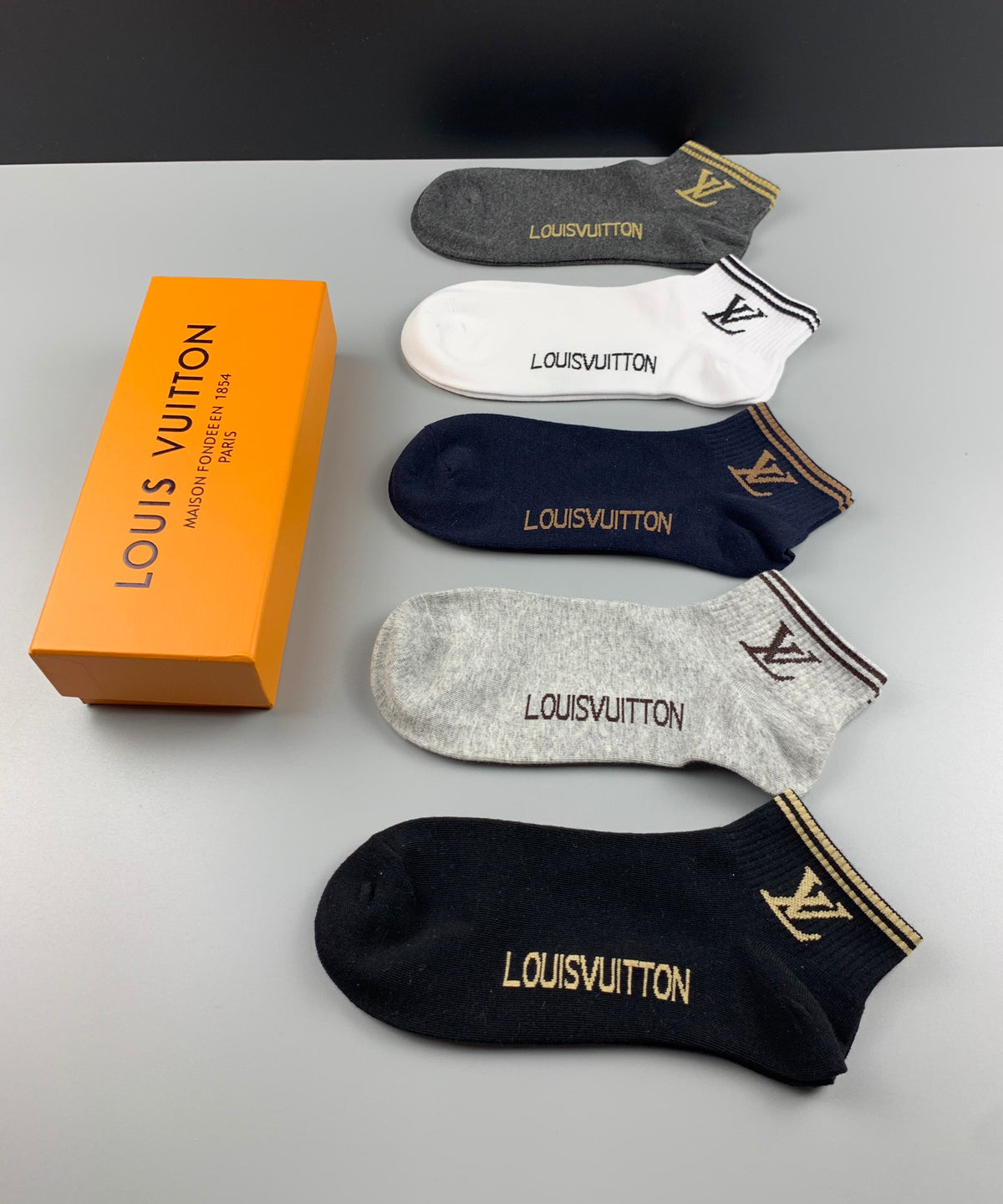 Louis Vuitton Neutral Small Monogram Ankle Ankle Socks, image 6