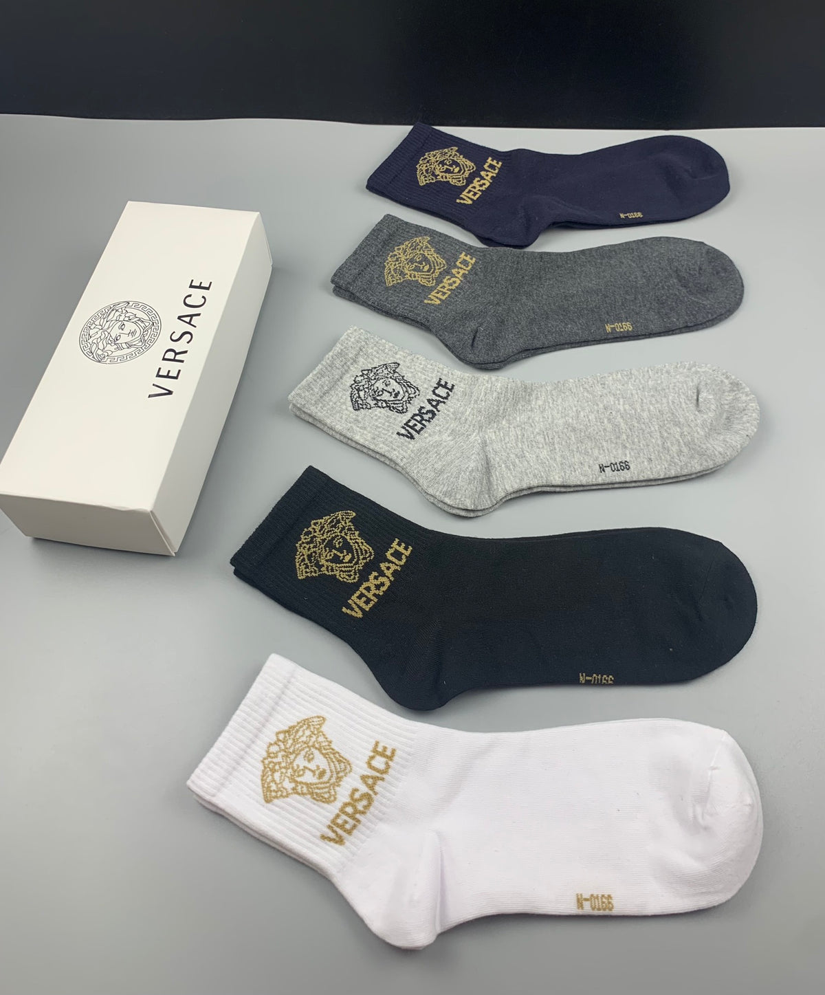 Versace Neutral Small Face Fine Cuffs Ankle Socks, image 5