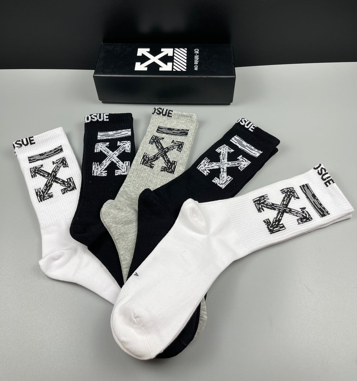 Off-White Black White Grey Bold Arrow Cuffs Crew Socks, image 2
