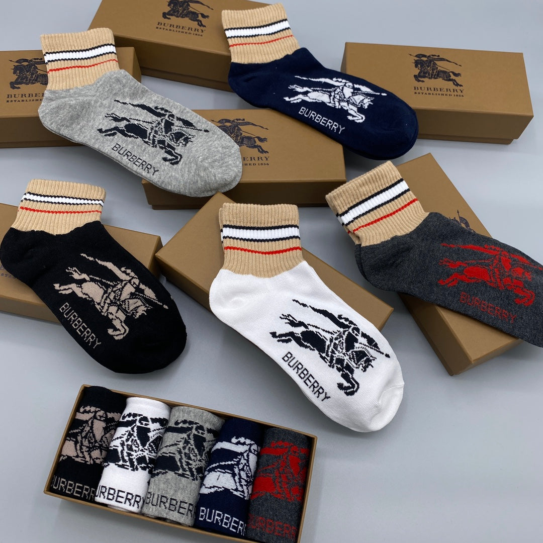 Burberry Neutral Narrow Stripe Horse Motifs Ankle Socks, image 6