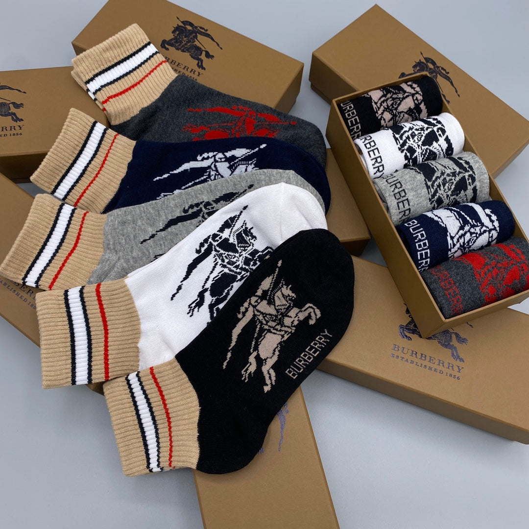 Burberry Neutral Narrow Stripe Horse Motifs Ankle Socks, image 7
