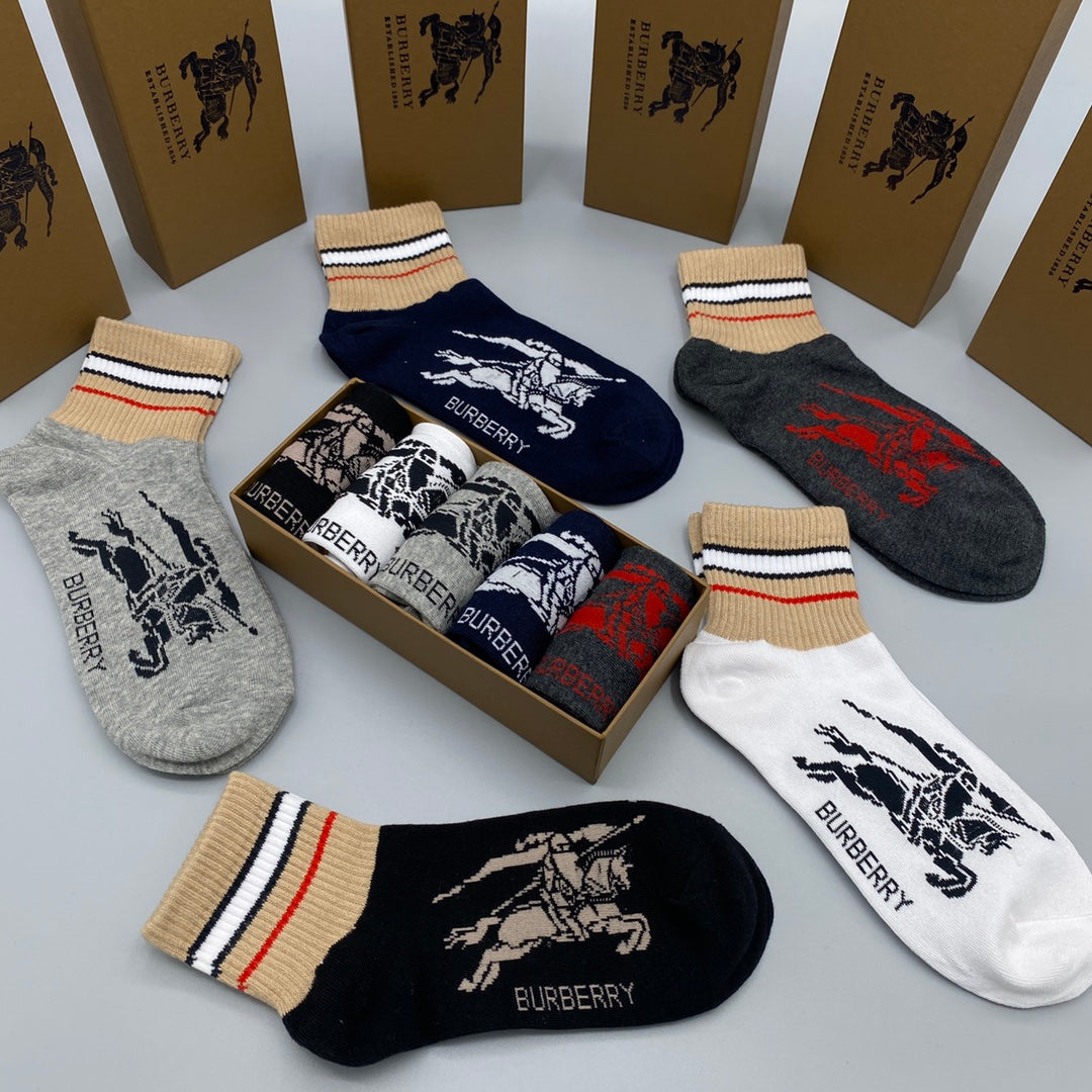 Burberry Neutral Narrow Stripe Horse Motifs Ankle Socks, image 5