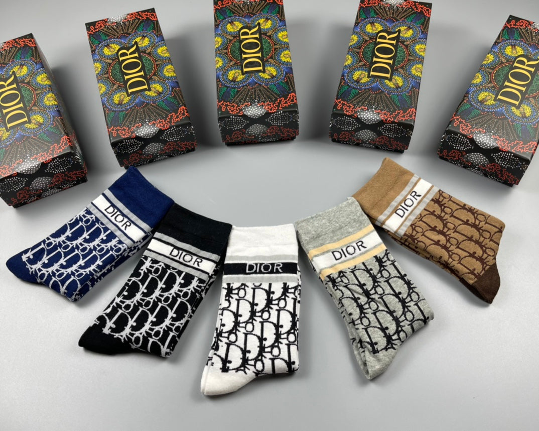 Dior Black White Brown Dense Vertical Letters Crew Socks, image 4