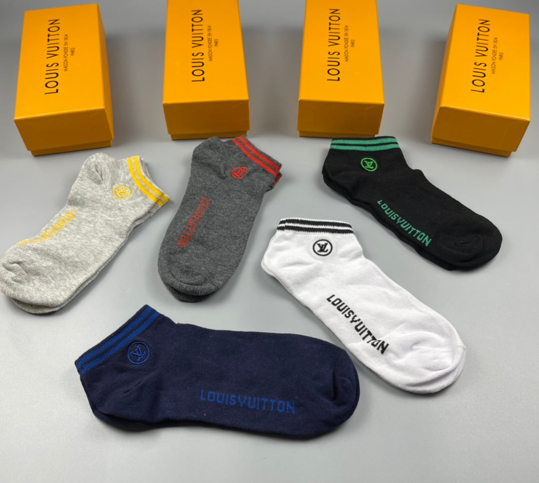 Louis Vuitton Neutral Fine Stripe Cuffs Ankle Socks, image 6